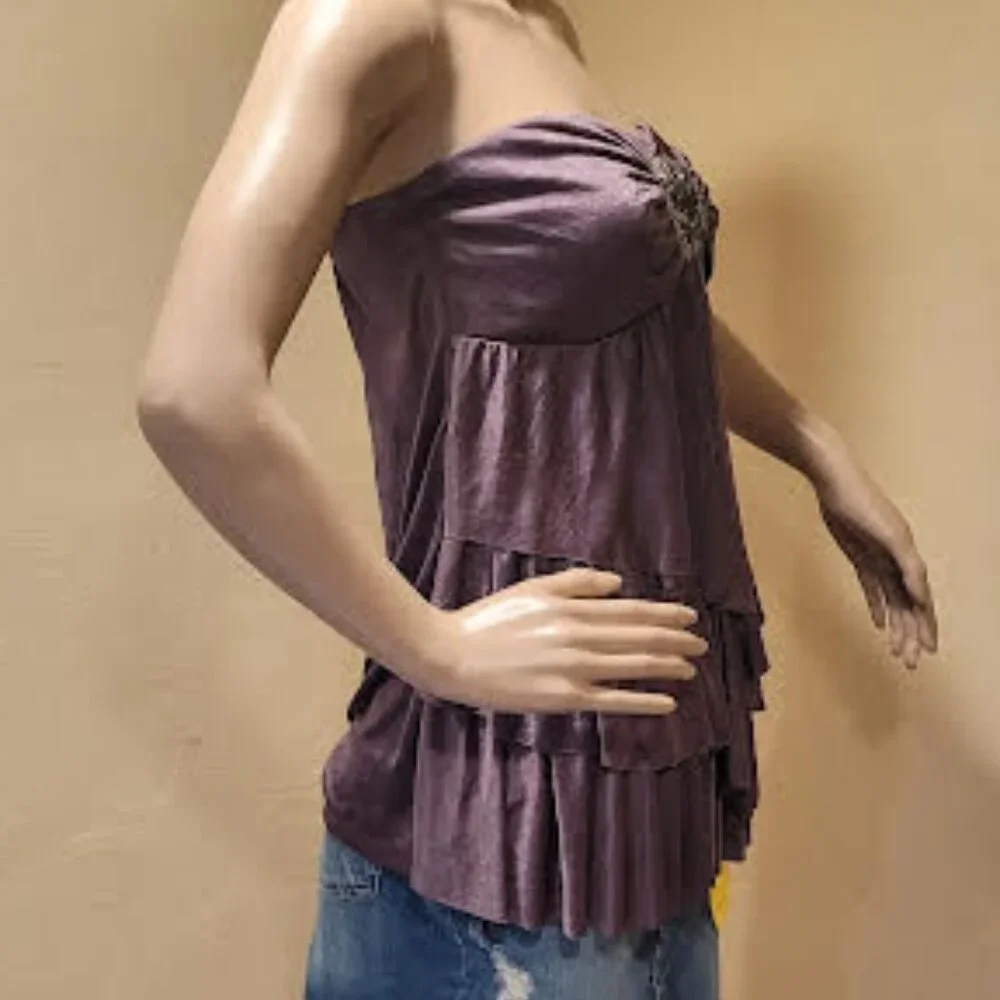 Studio Y (Maurices) Sleeveless silky flowy layered women's top - Size Medium - Picture 1 of 8